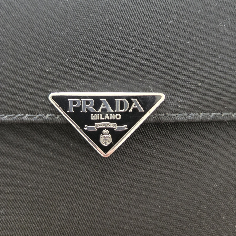 PRADA Authentic Nylon and Saffiano Leather Trifold Prada Wallet (Portafoglio) - Picture 5 of 6